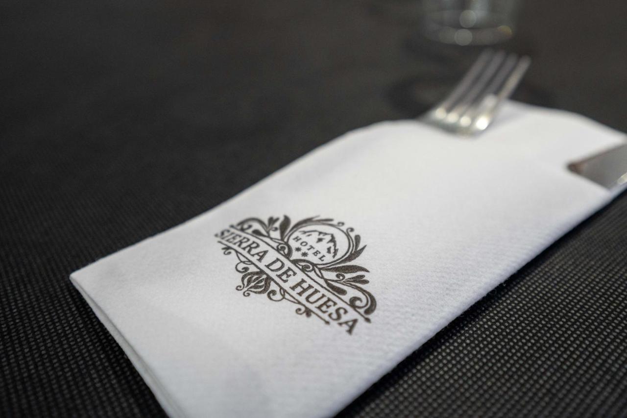 Hotel Sierra De Huesa 外观 照片